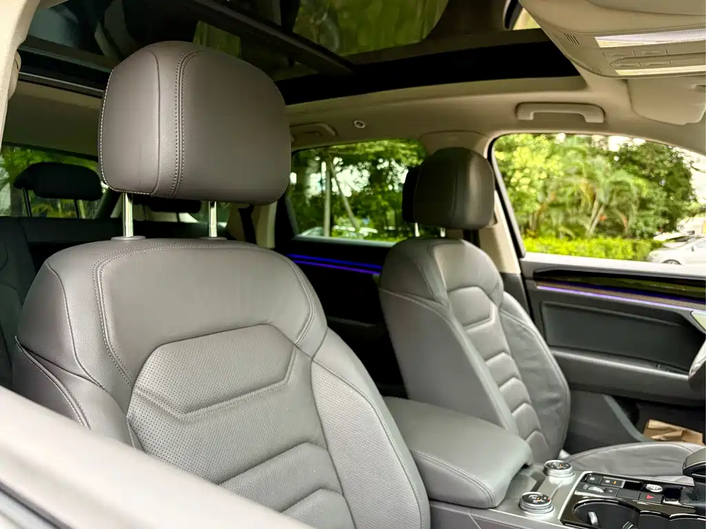 Volkswagen Touareg 2019 — фото 13