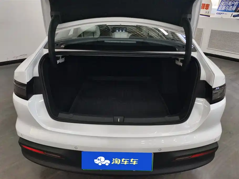 BYD Seal 05 DM-i 2025 — фото 4