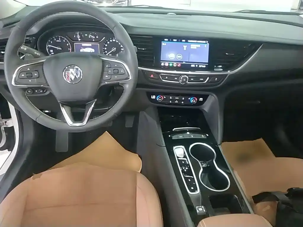 Buick Regal 2023 — фото 10