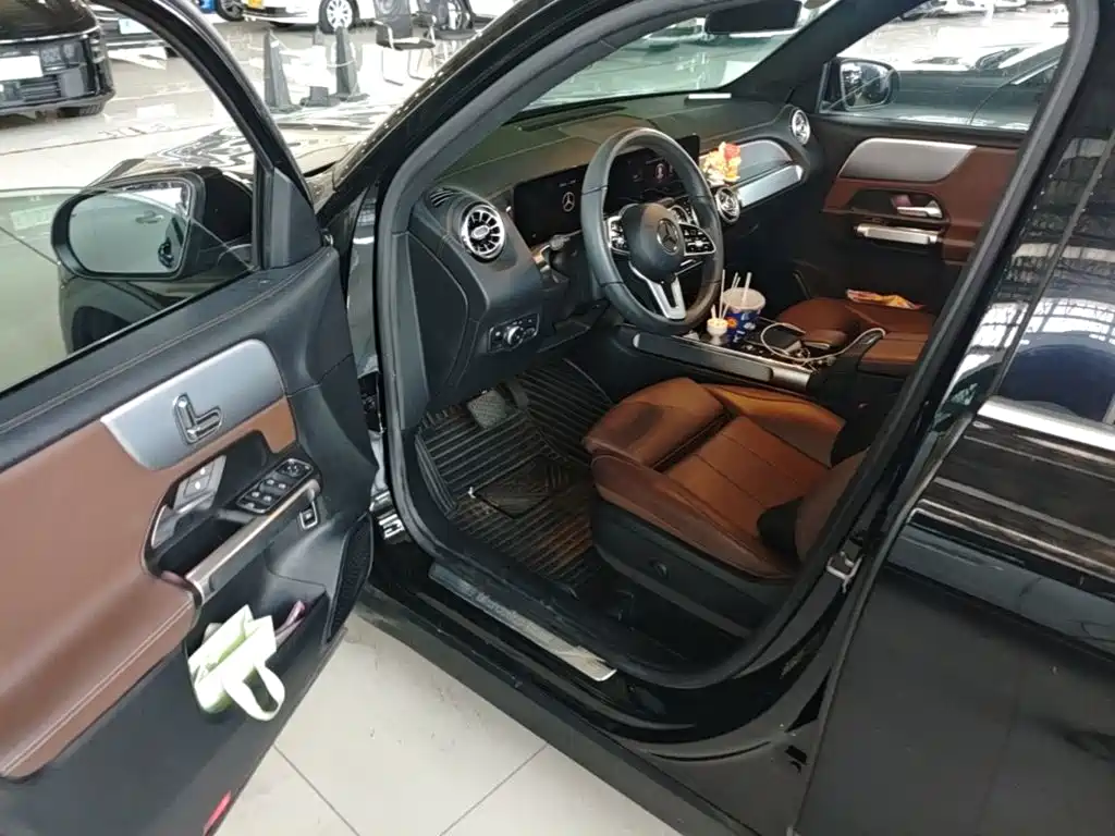 Mercedes-Benz GLB 2020 — фото 16