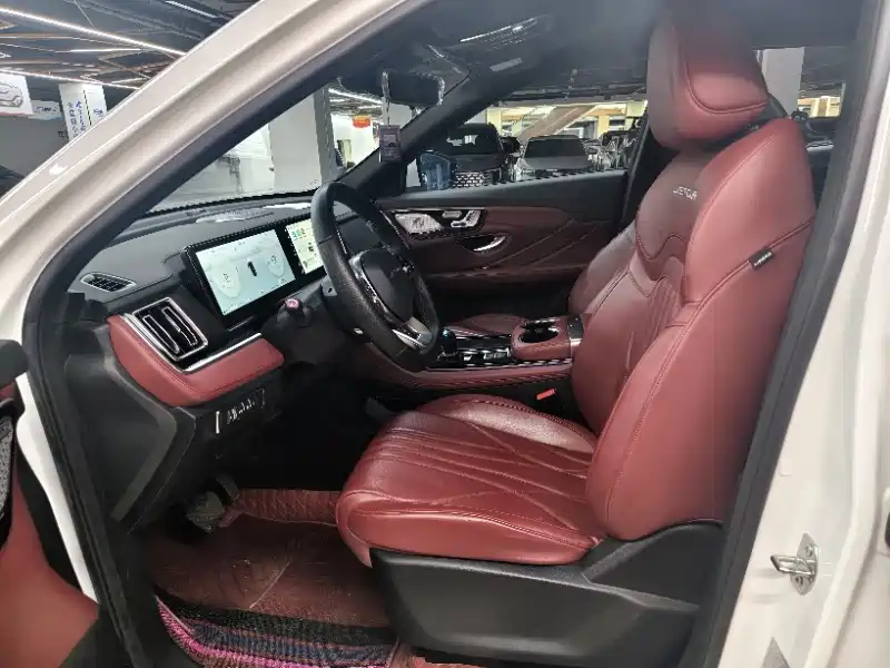 Jetour X70 PLUS 2024