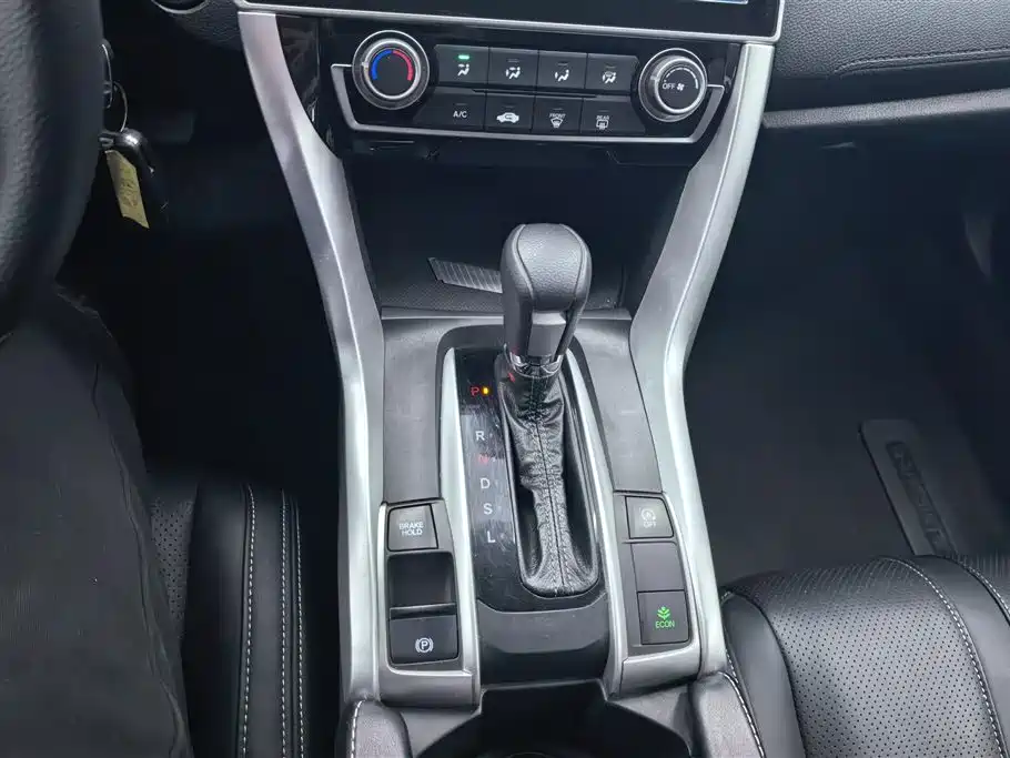 Honda Civic 2020 — фото 16