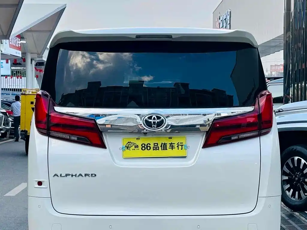 Toyota Alphard 2019 — фото 3