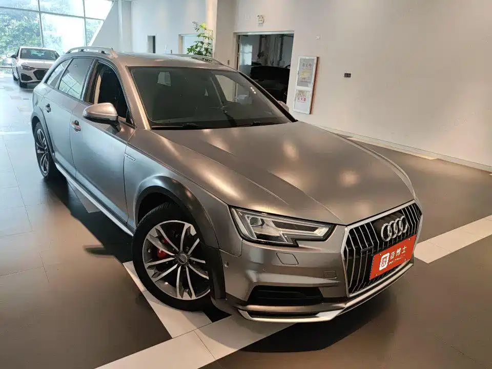 Audi A4 2019 — фото 2