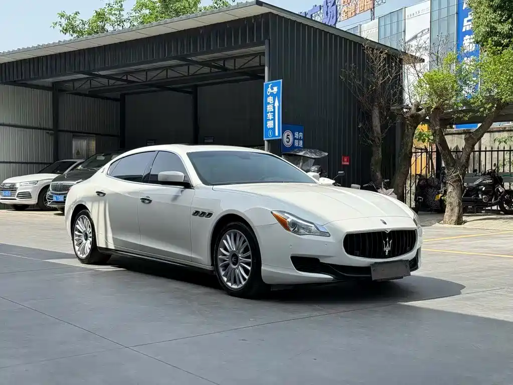 Maserati Quattroporte 2015 — фото 3
