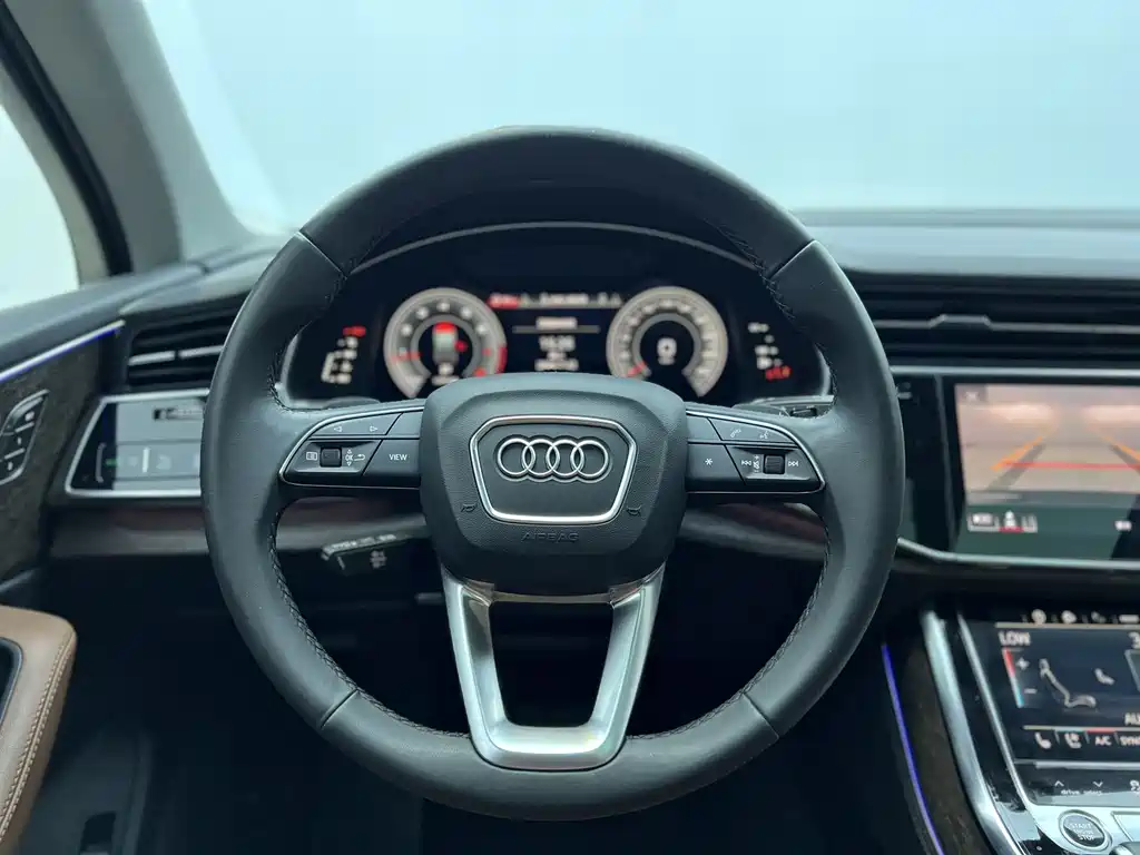 Audi Q7 2023 — фото 21