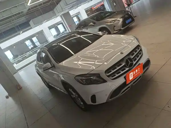 Mercedes-Benz GLA 2019