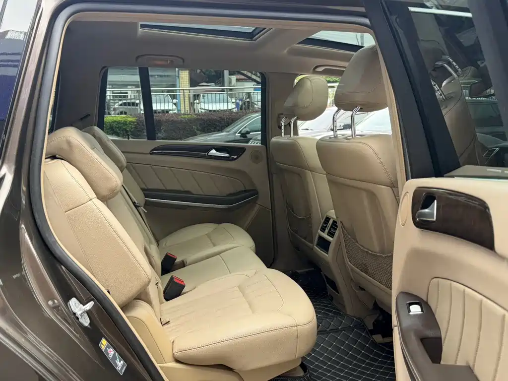 Mercedes-Benz GL-Class 2015 — фото 9