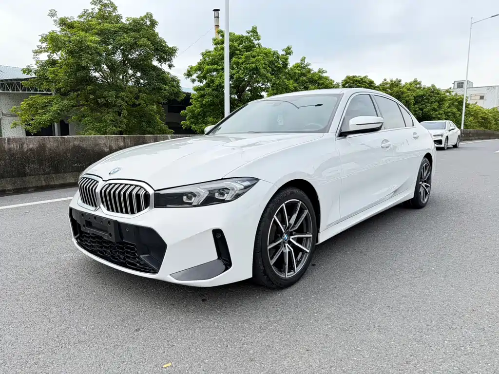 BMW 3 Series 2023