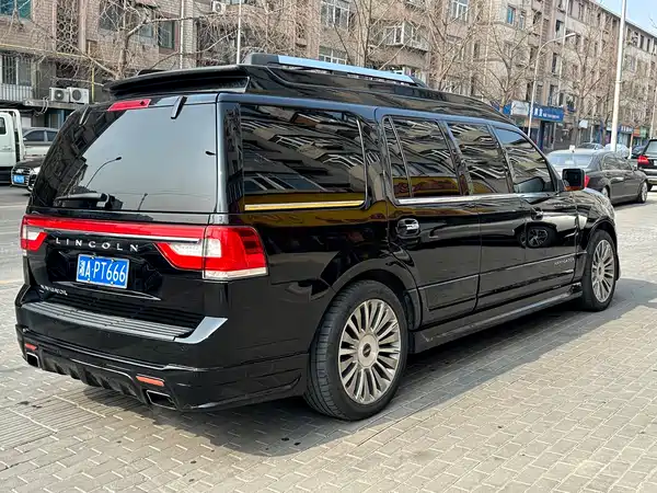 Lincoln Navigator 2018