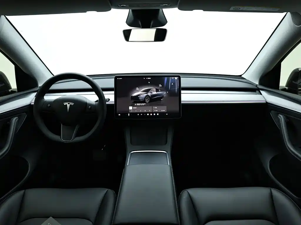 Tesla Model Y 2024 — фото 15