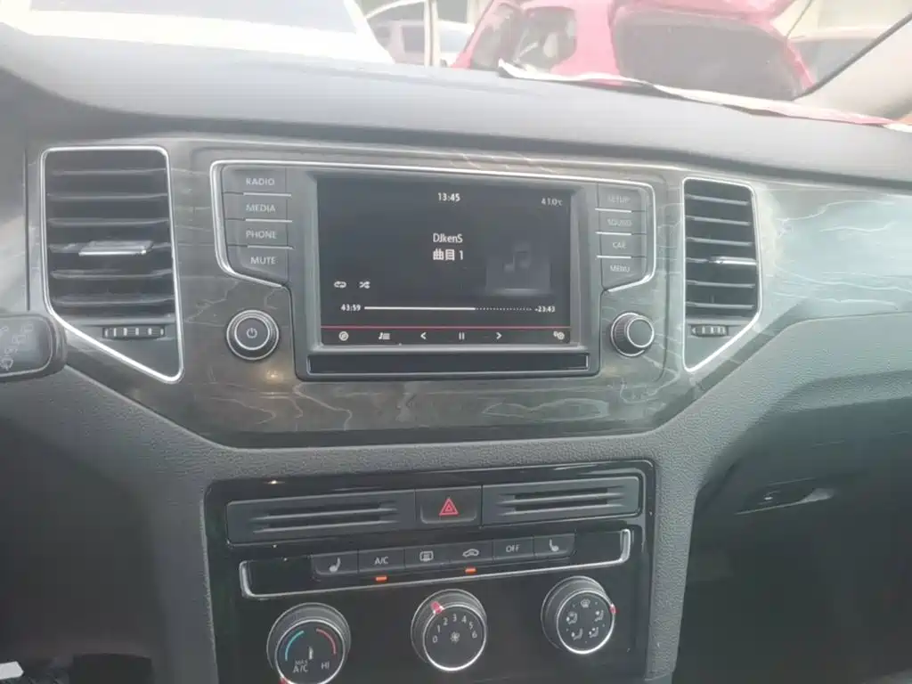 Volkswagen Golf Jialu 2016 — фото 13