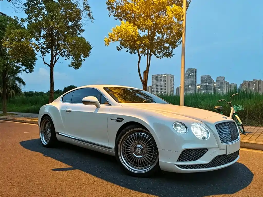 Bentley Continental 2014 — фото 2