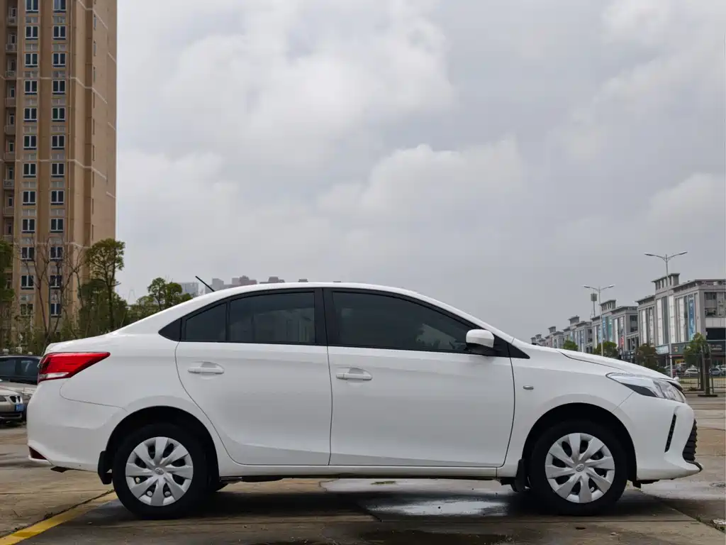 Toyota Vios 2017 — фото 7