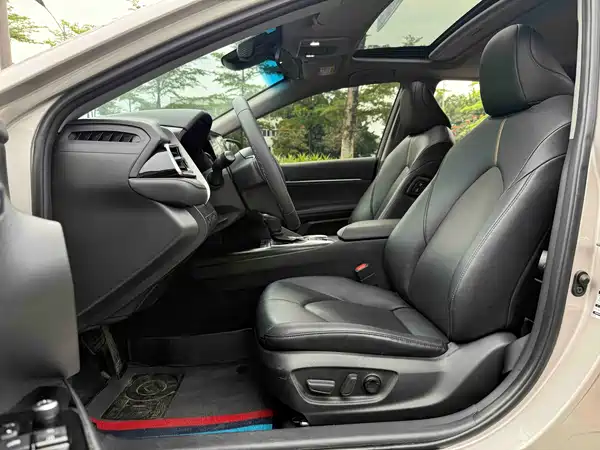Toyota Camry 2021