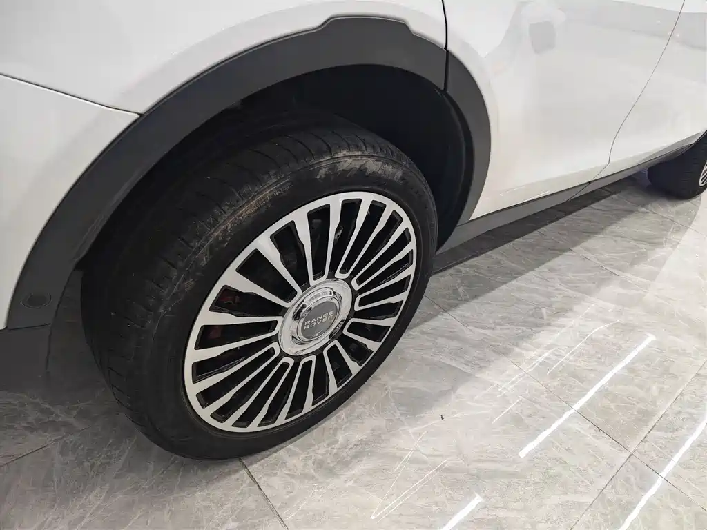 Land Rover Discovery Sport 2018 — фото 15