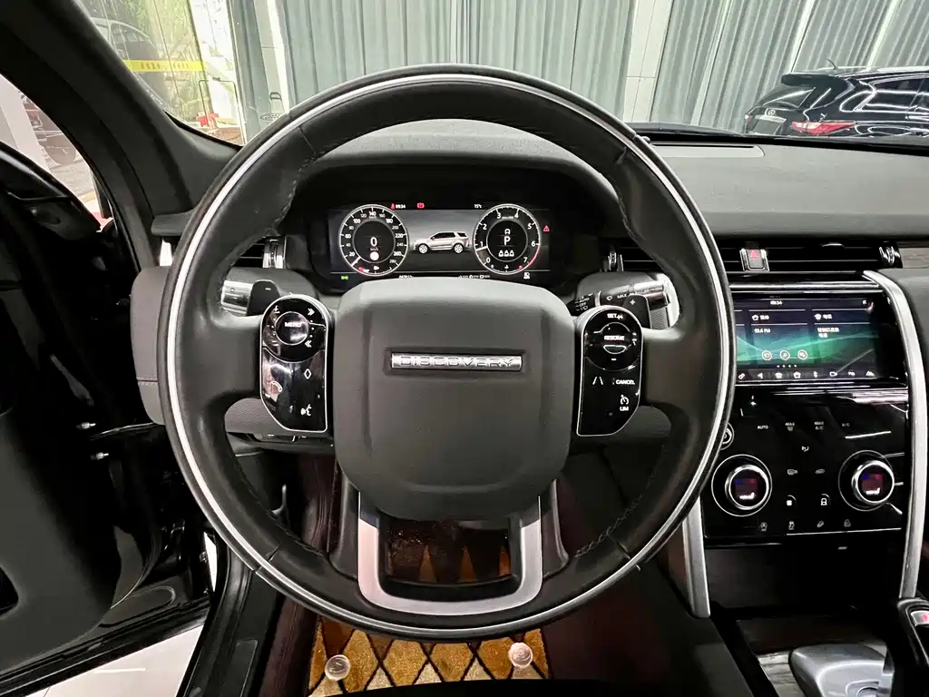 Land Rover Discovery Sport 2021 — фото 12