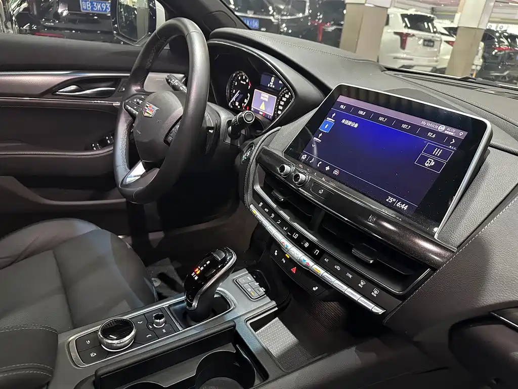 Cadillac CT5 2020 — фото 10