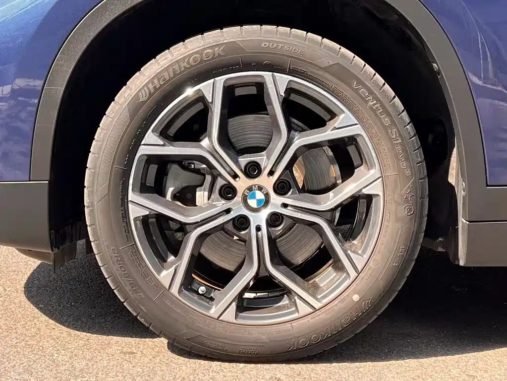 BMW X1 2021 — фото 8