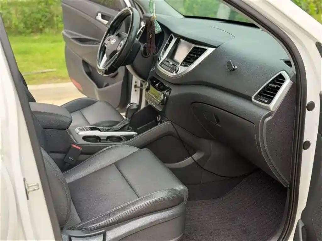 Hyundai Tucson 2017 — фото 4