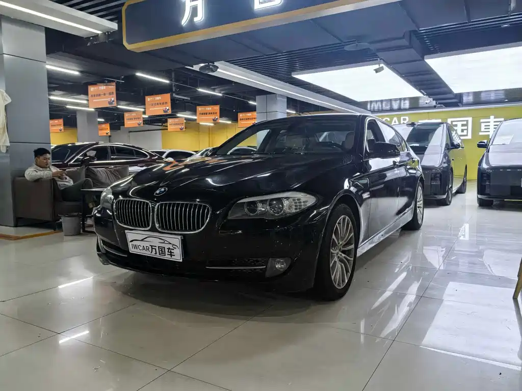 BMW 5 Series 2012