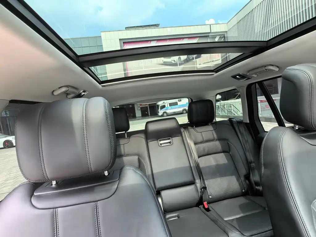 Land Rover Range Rover 2019 — фото 12