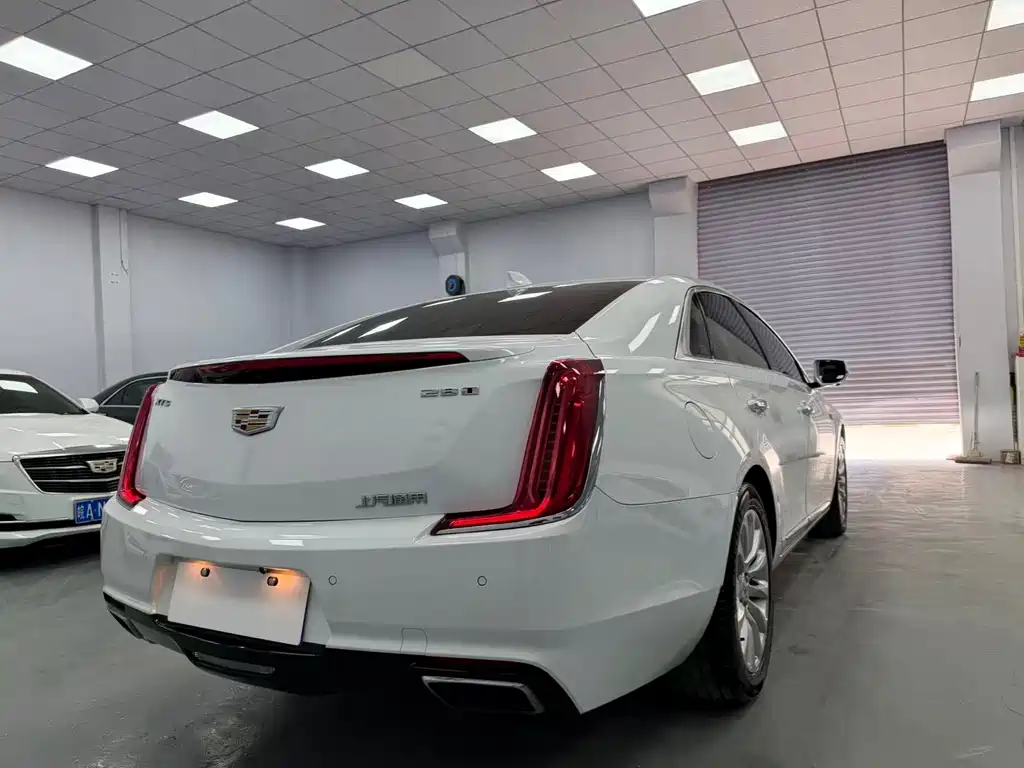 Cadillac XTS 2018 — фото 6