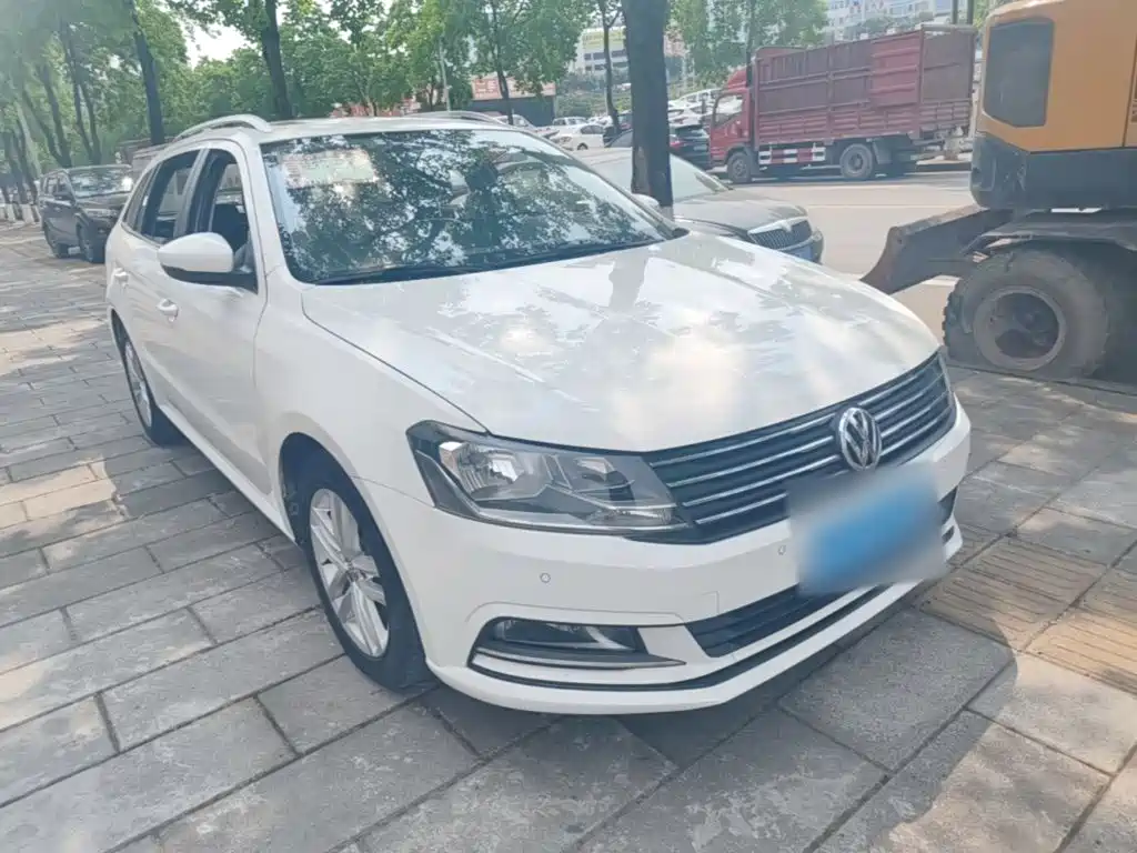 Volkswagen Gran Lavida 2017 — фото 22
