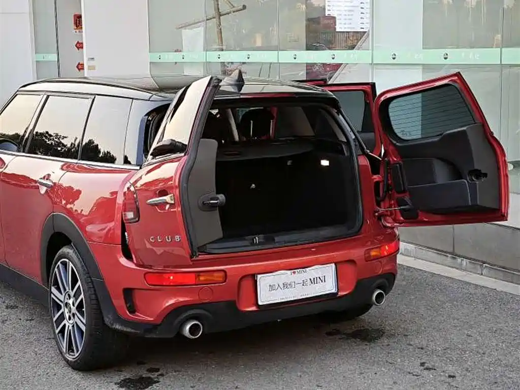 MINI Clubman 2021 — фото 12