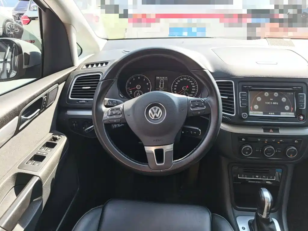 Volkswagen Sharan 2016 — фото 11