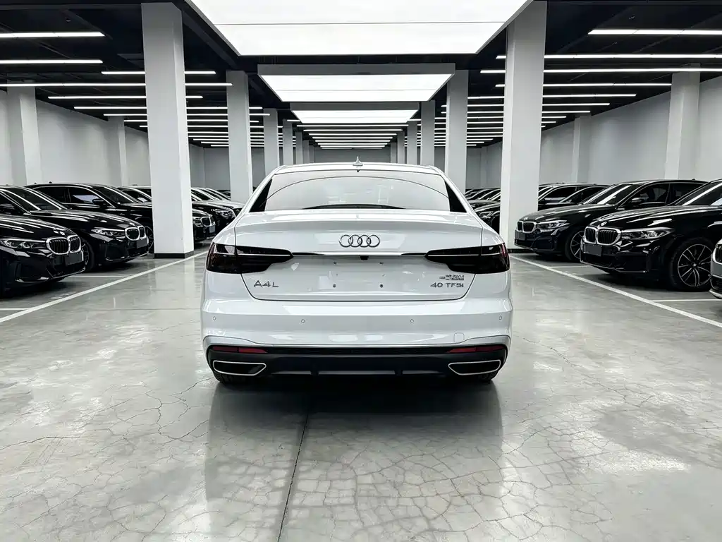Audi A4L 2021 — фото 17