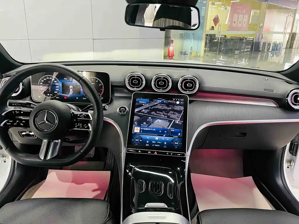 Mercedes-Benz C-Class 2023 — фото 8