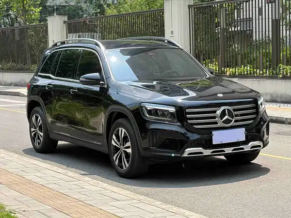 Mercedes-Benz GLB 2024