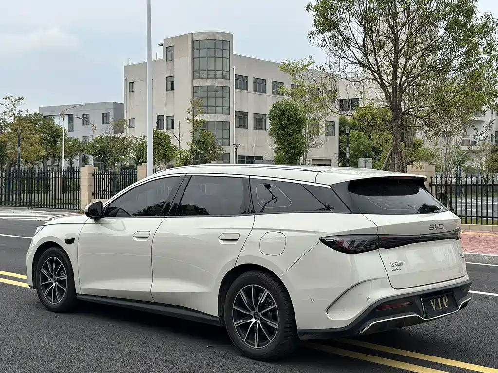 BYD Seal 06 DM-i Wagon 2025 — фото 7