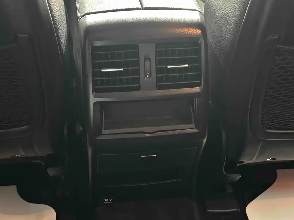 Mercedes-Benz GLE 2017 — фото 16