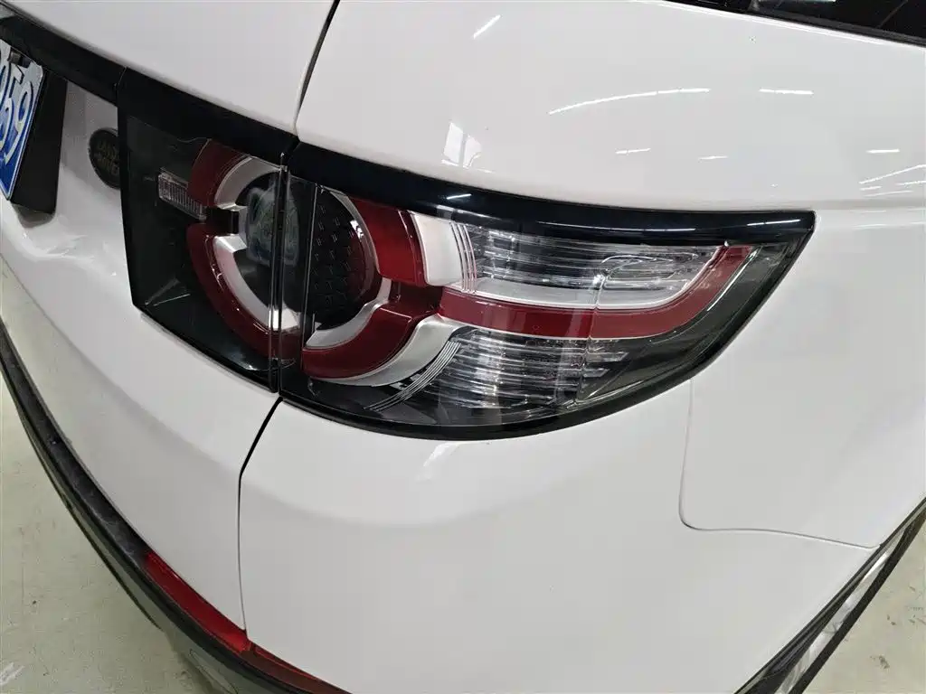 Land Rover Discovery Sport 2019 — фото 24