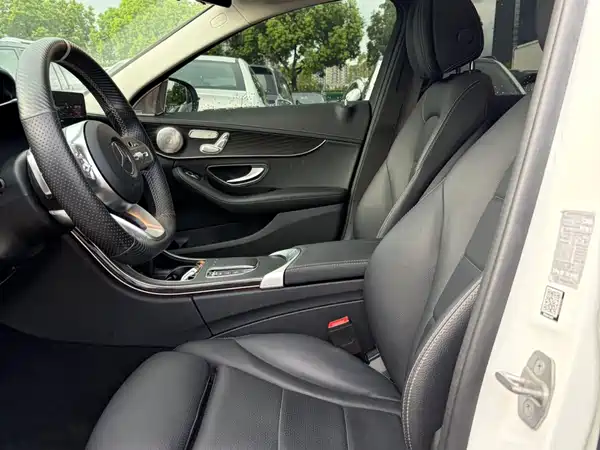 Mercedes-Benz C-Class 2020