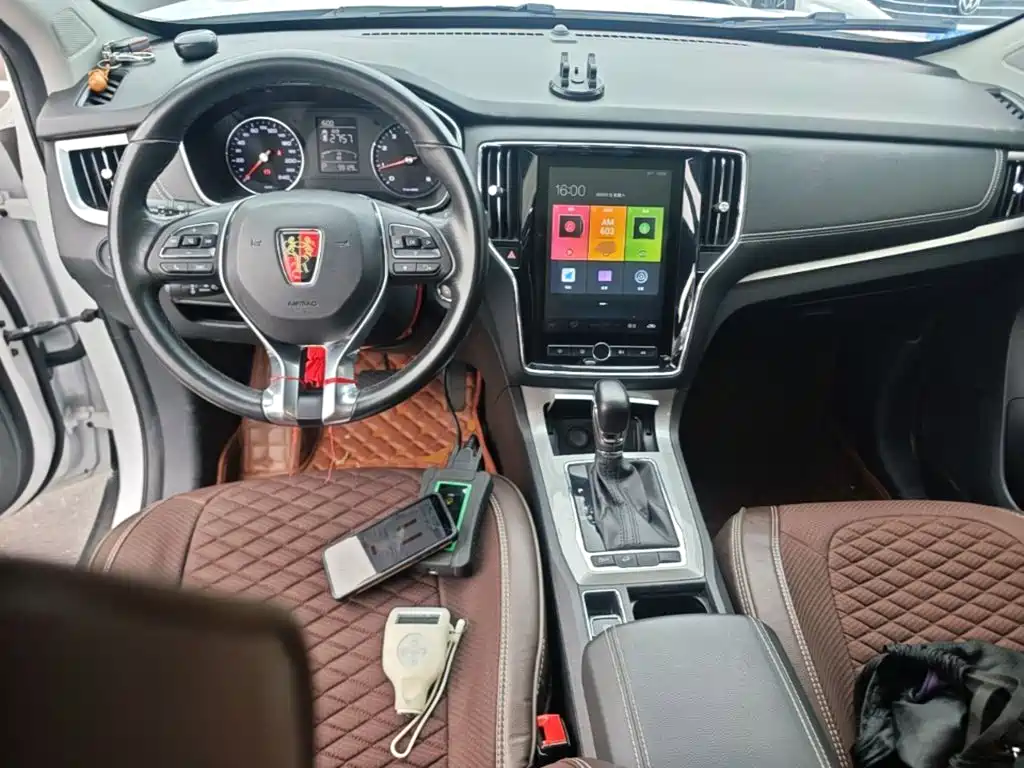 Roewe RX5 2021 — фото 10