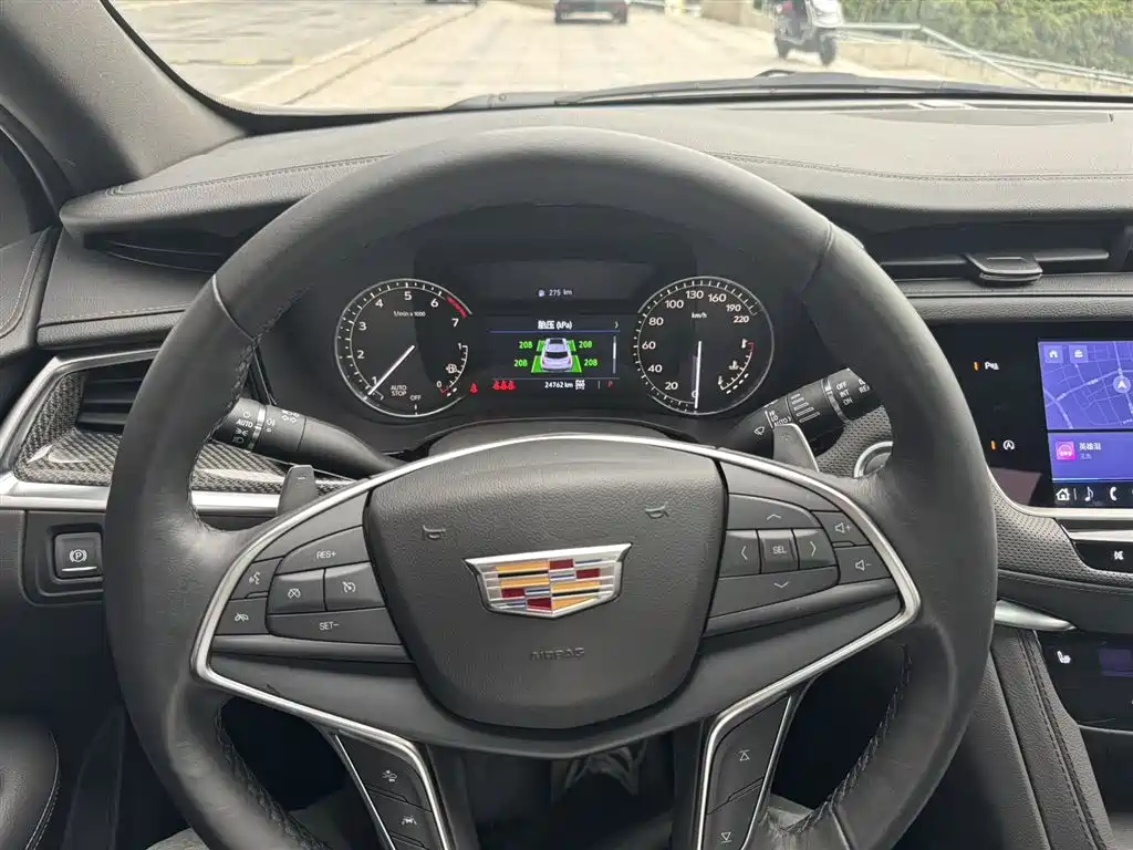 Cadillac XT5 2024 — фото 12