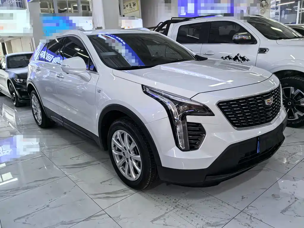 Cadillac XT4 2020 — фото 3