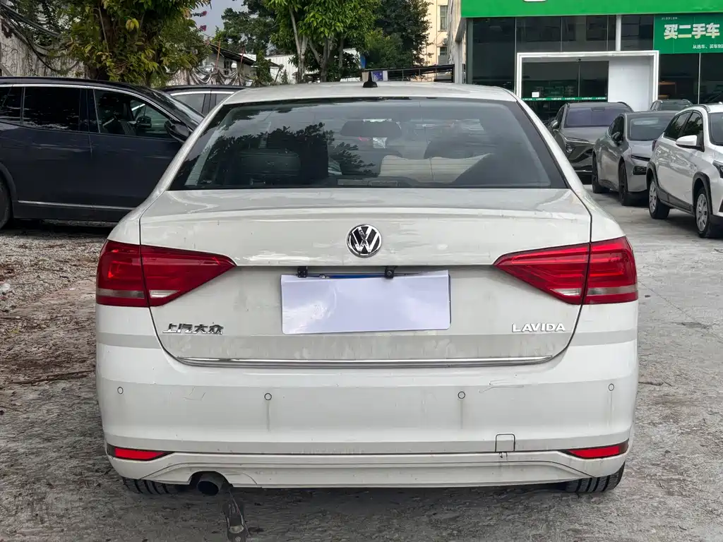 Volkswagen Lavida 2016