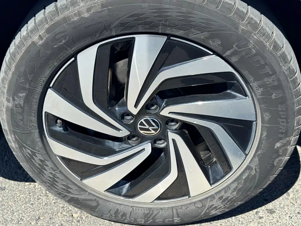 Volkswagen Tiguan L 2023