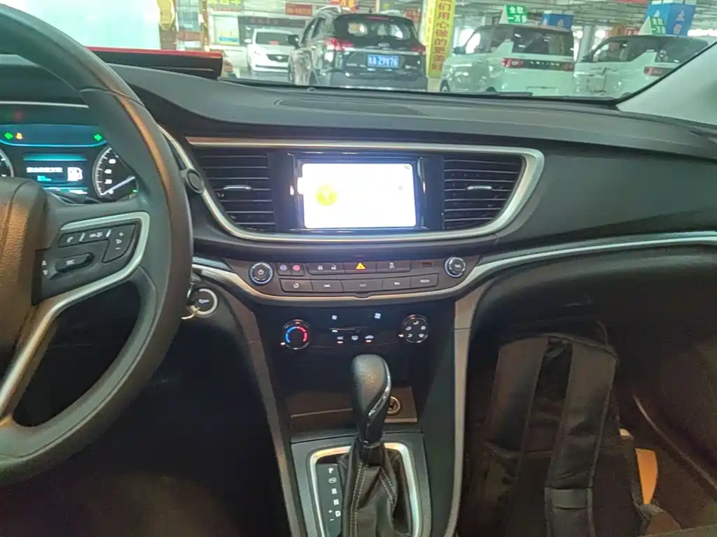 Buick Excelle 2021 — фото 13