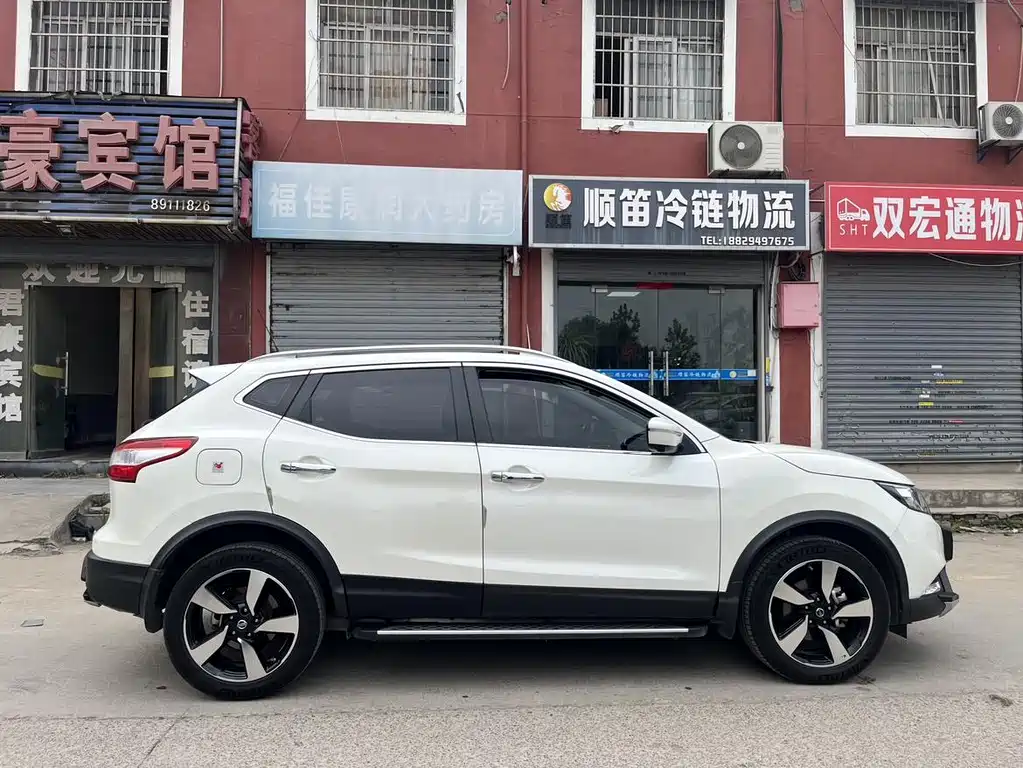 Nissan Qashqai 2017 — фото 2