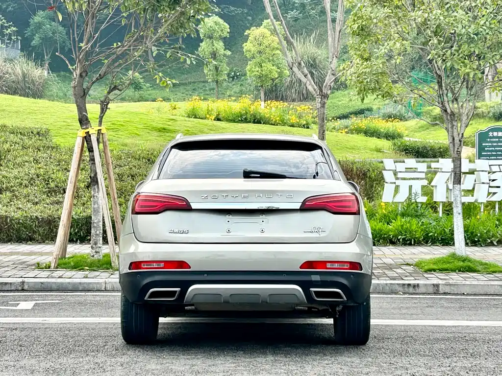 Zotye SR7 2018 — фото 10