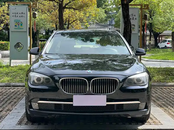 BMW 7 Series 2009