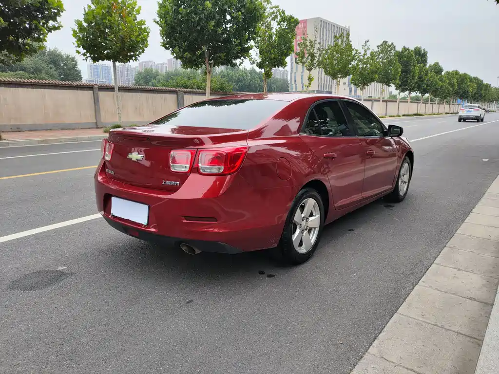 Chevrolet Malibu 2015 — фото 17