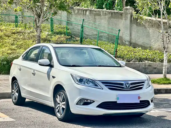Changan Eado 2015
