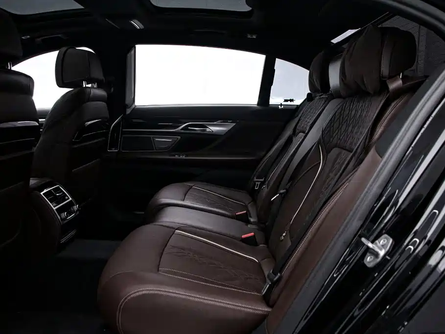 BMW 7 Series 2020 — фото 14