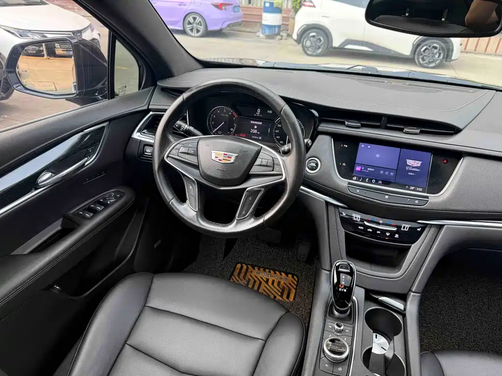 Cadillac XT5 2021 — фото 16